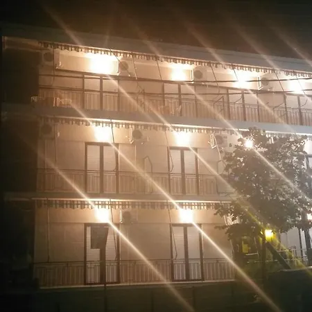 Efstathiou Mihail And Apartamento