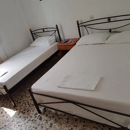 Efstathiou Mihail And Apartamento