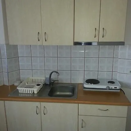 아파트 Efstathiou Mihail And