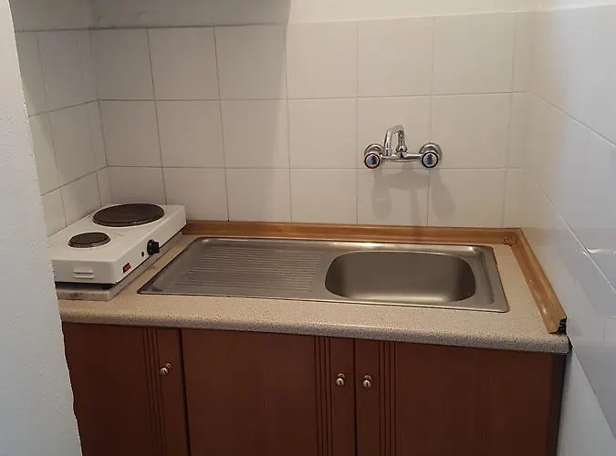 Efstathiou Mihail And * Stómion