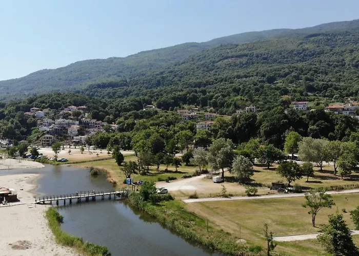 Efstathiou Mihail And アパート *